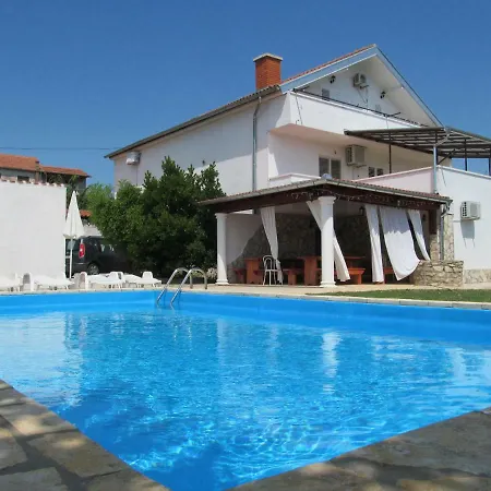 Guest Grozdanic * Dubravice